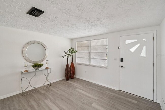 Photo - 3524 Cincinnati Dr