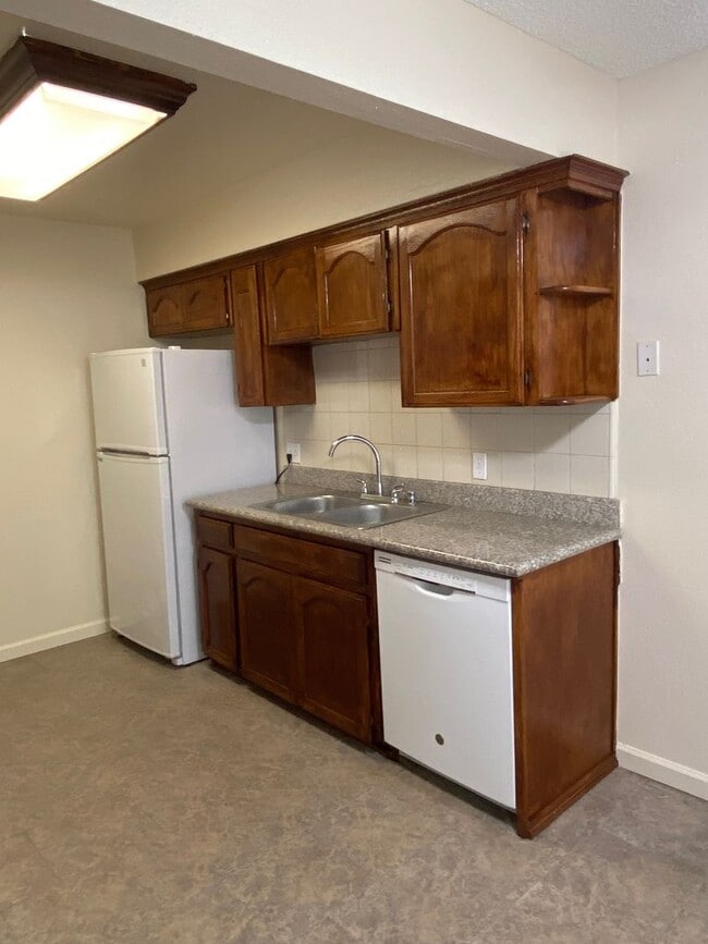 Photo - Apartment for rent Unit 126