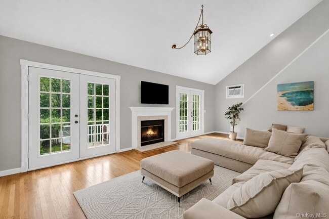 Photo - 155 Little Fresh Pond Rd