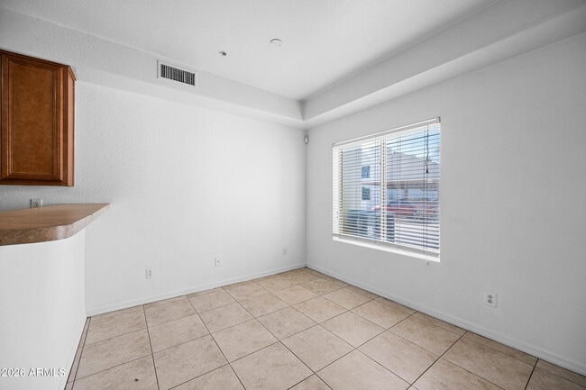 Photo - 4608 W Maryland Ave Unit 1198