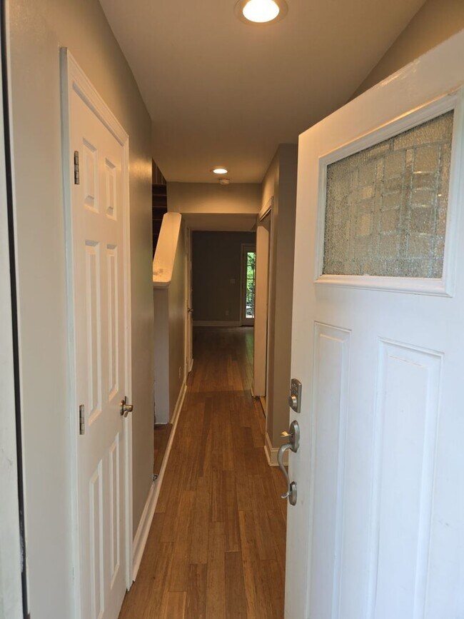 Photo - 1902 Village Lake Dr