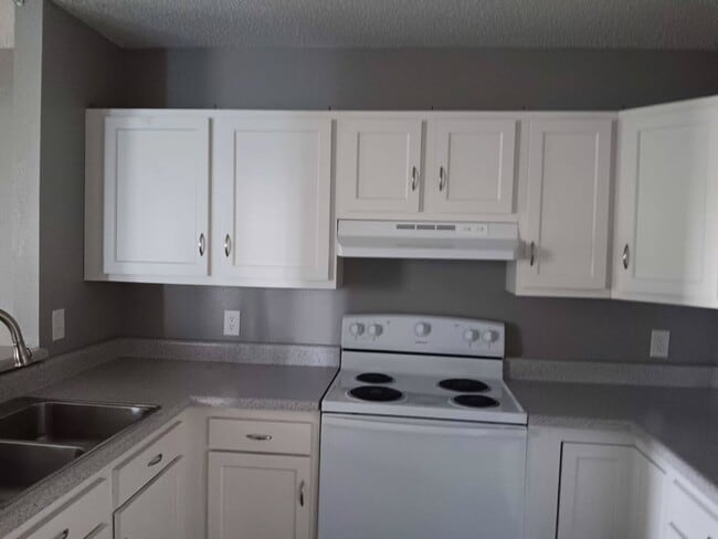 Building Photo - 474 Cedarview Ct Unit 474