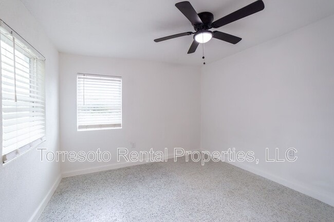 Photo - 823 N Trinity