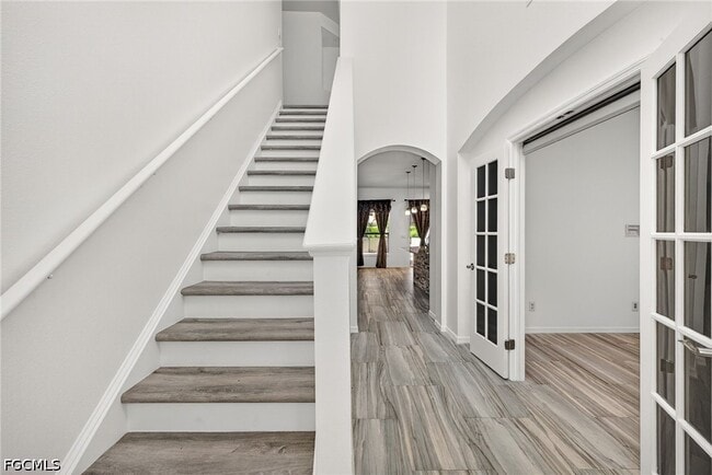 Photo - 2858 Via Campania St