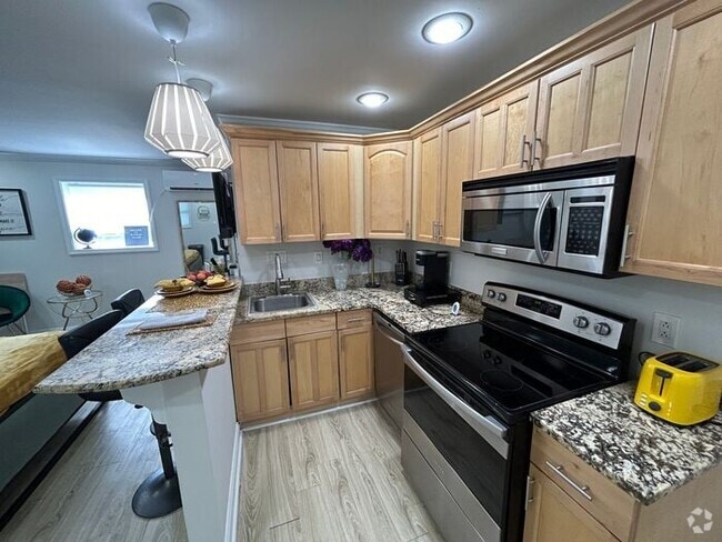 Building Photo - 45 Sheridan Dr NE Rental