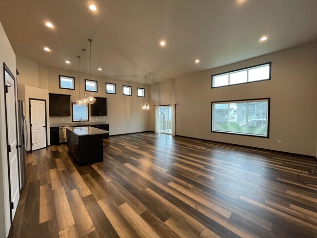 Photo - Spacious 4 Bed, 3 Bath Home in West Fargo