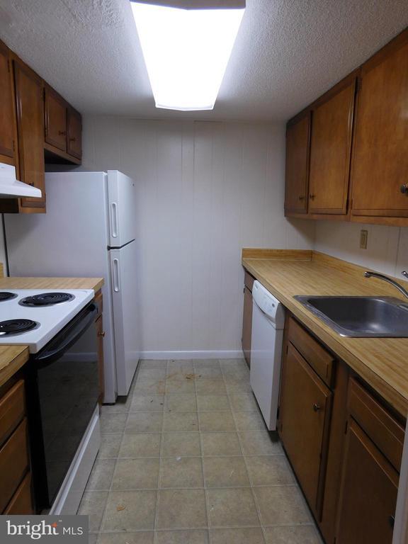 Photo - 809 Logan St