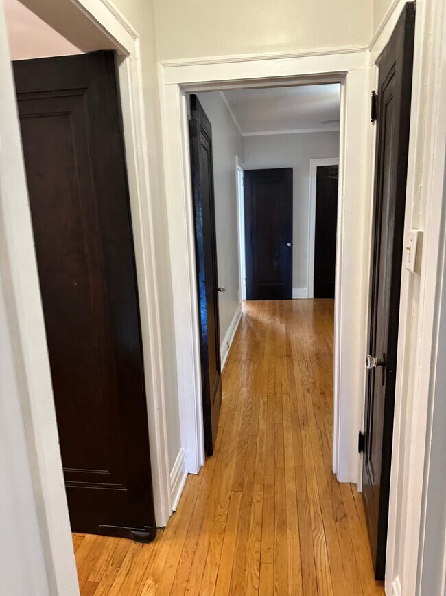 Photo - 723 Dobson St Unit Apt 2