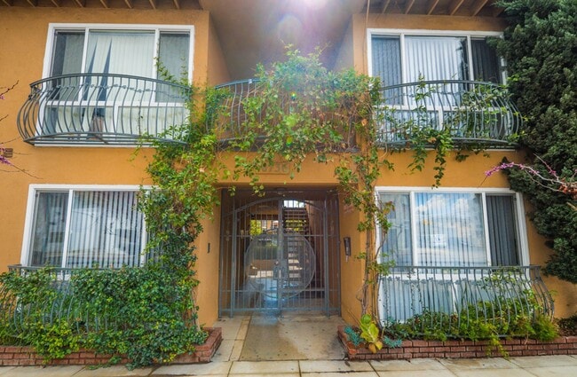 Photo - Magnolia Shores Apartments
