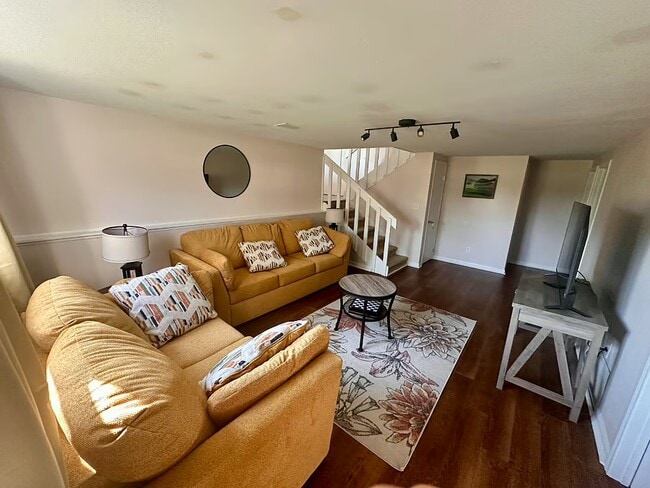 Photo - 520 Bellwood Dr