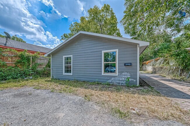 Photo - 4416 Quitman St