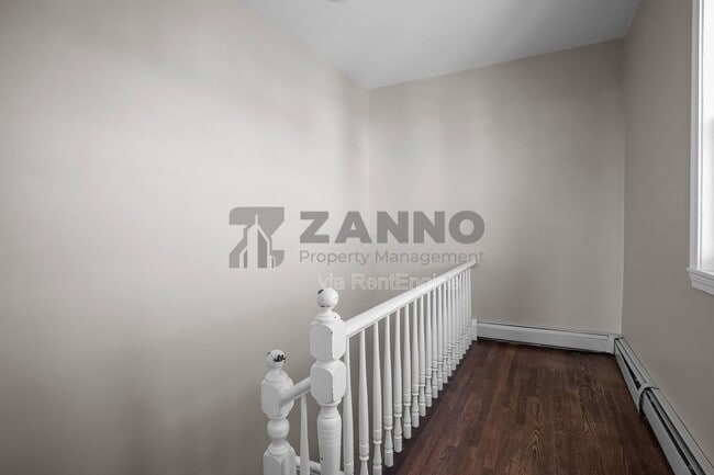 Photo - 471 Smithfield Ave Unit 2