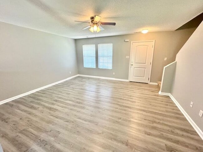 Photo - Now Leasing in Cordova, 3-Bedroom 2.5 Bath...