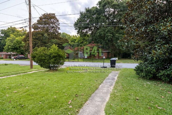 Photo - 904 Harbison Dr