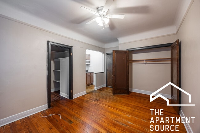 Photo - 968 W Cuyler Ave Unit 305