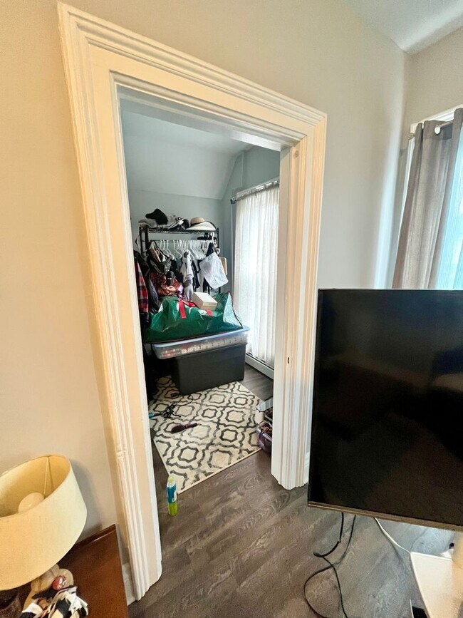 Photo - 42 Elmwood Ave Unit UPPER