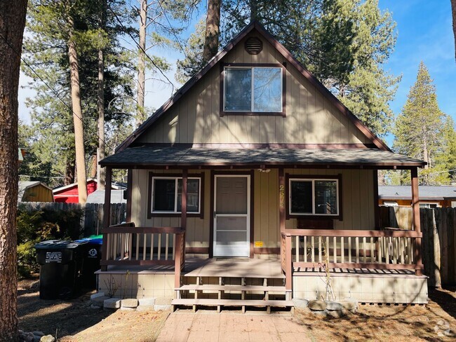 Building Photo - Pet friendly 1 bed 1 bath cabin Rental