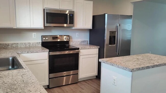 1047 Wickersham Wy