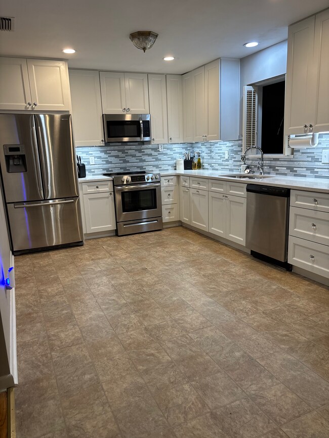 Photo - Croydon House