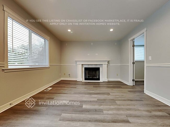 Photo - 1722 Mapleview Ct NE