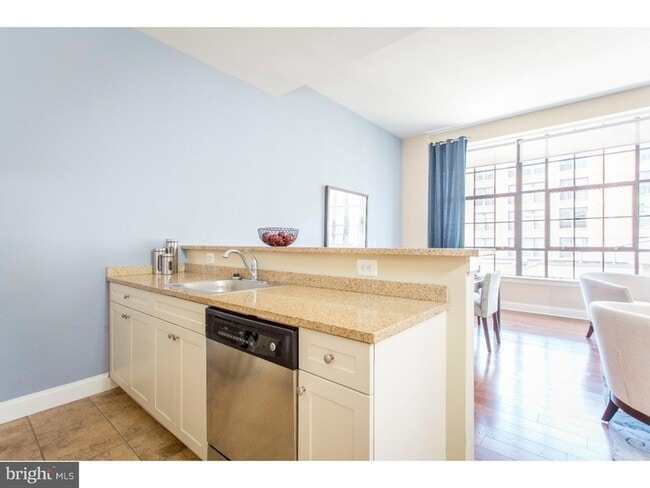 Photo - 600 N Broad St Unit 707
