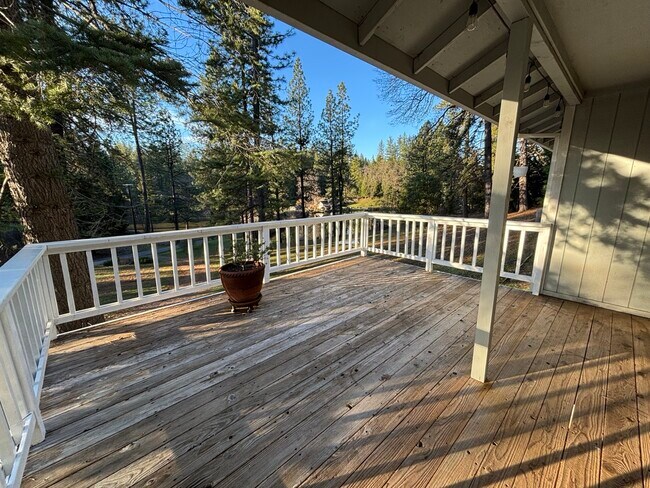 Photo - 3181 Hanson Hollow Rd