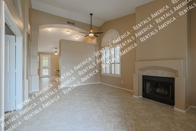 Photo - 263 E Ashurst Dr