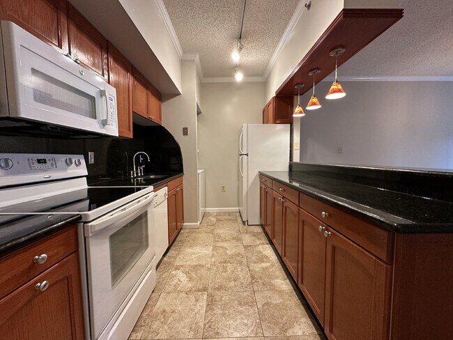 Photo - Luxury and spacious upscale 1-bedroom cond... Unit 411