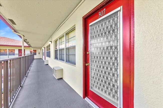 Photo - 13500 SW 1st St Unit 307U