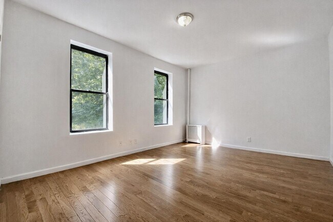 Photo - 44 Bennett Ave Unidad 5H