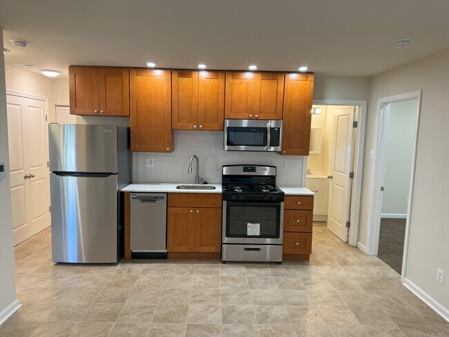 Kitchen - 3406 Race St Unit B