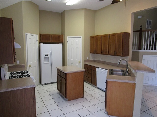 Photo - 7107 Grey Dawn Ln