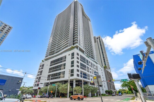 Building Photo - 1600 NE 1st Ave Unit 2617