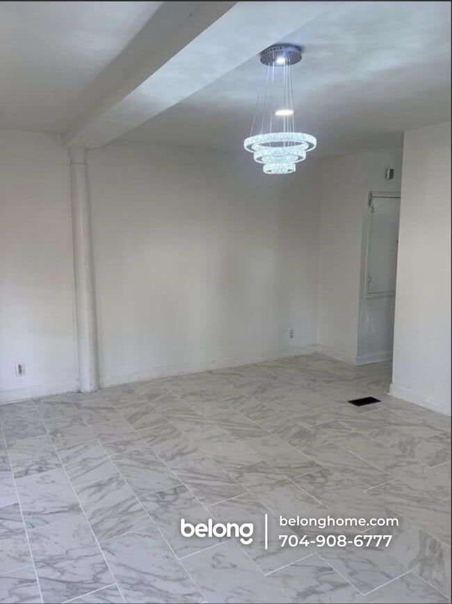 Photo - 5724 Phillips St