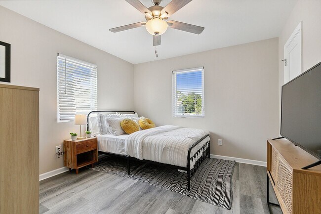 Photo - Beautifully Renovated Condo Style Apartment