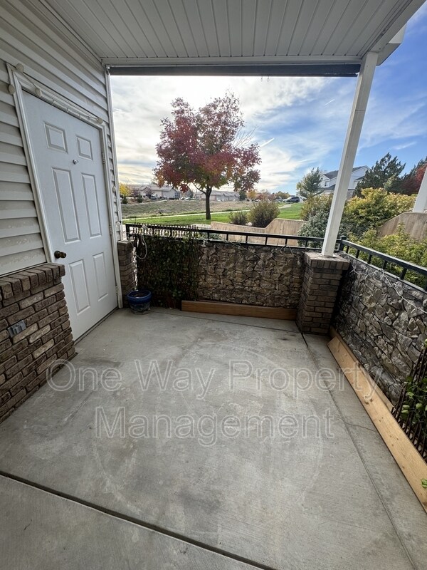 Photo - 950 52nd Ave Ct Unidad F2 - 1