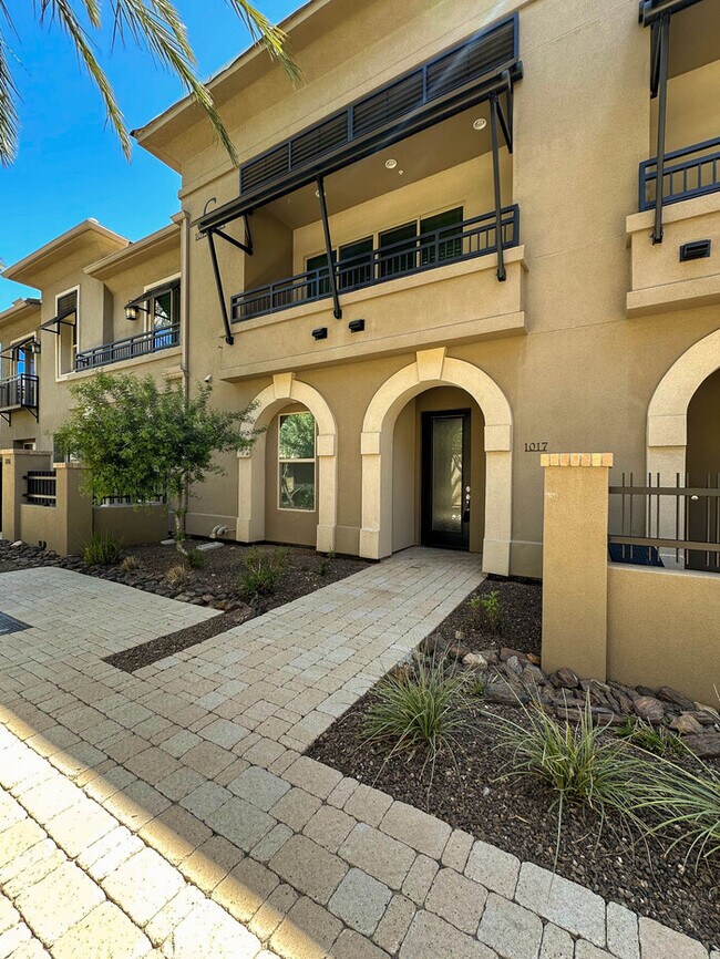 Building Photo - 6565 E Thomas Rd Unit 1017 Rental