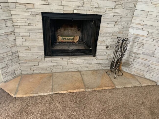 Photo - 3 Bedroom, 2 Bath, 2 car garage