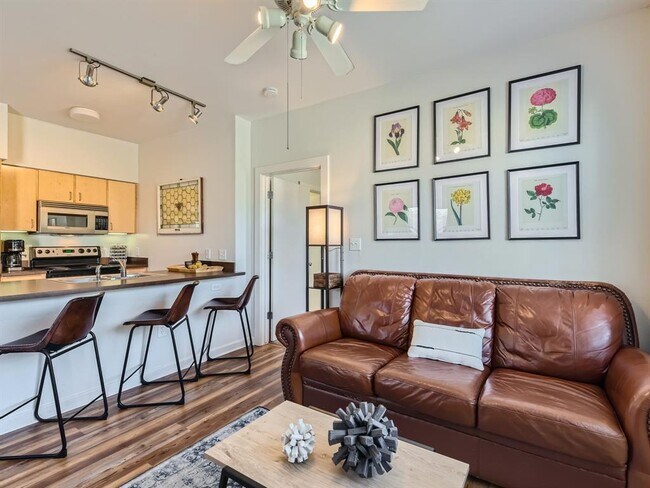 Building Photo - 1201 Grove Blvd Unit 2803 Rental