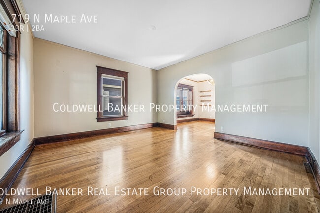 Photo - 719 N Maple Ave