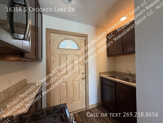 Photo - 1631 S Crooked Lake Dr