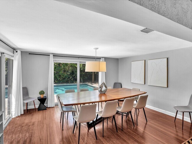 Photo - 1786 NE 21st St