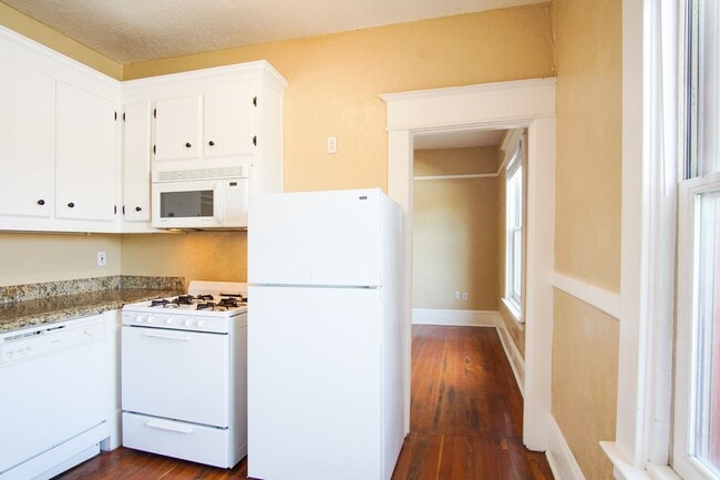 Photo - Beautiful and Spacious Studio in Fantastic Location Ready Mid-May! Unit 02