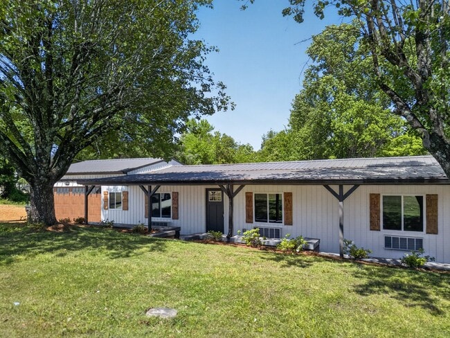 Photo - Beautifully Renovated Home in Southside – Prime Location!