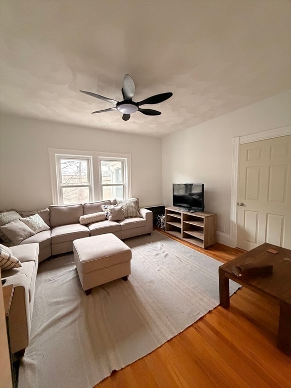 Photo - 175 Everett St Unidad 1