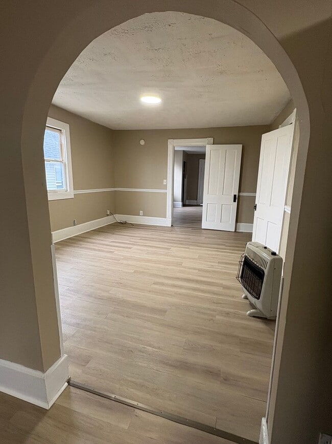 Photo - 223 Boone Ave Unidad 223 Boone Avenue #2