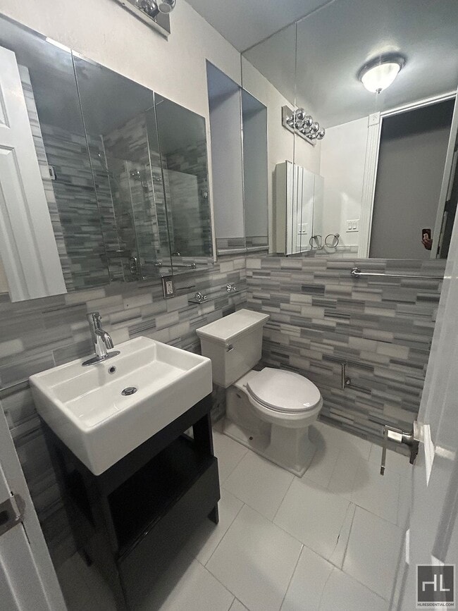 Photo - Mott Street Unit 4