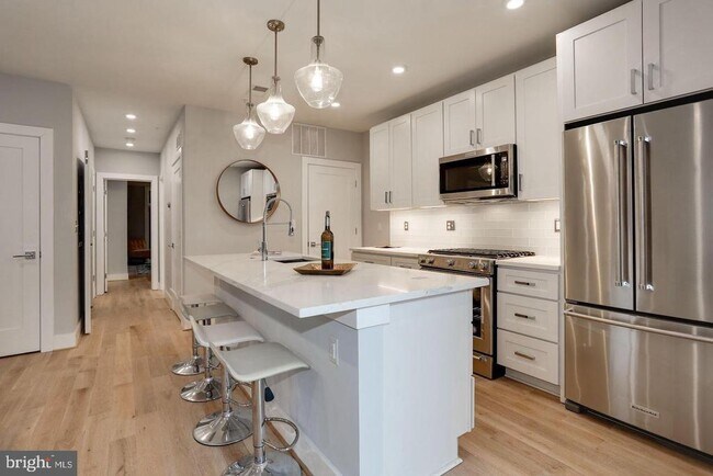 Photo - 1514 K St SE Unit 1