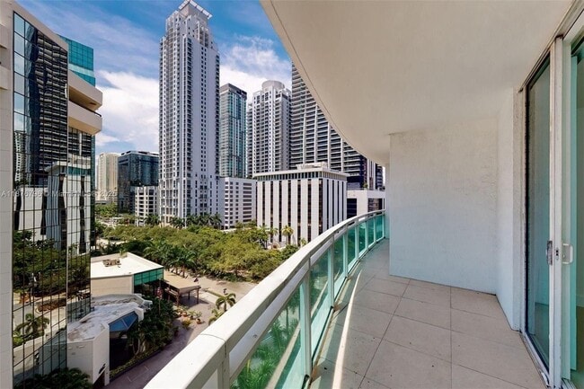 Building Photo - 951 Brickell Ave Unit 810 Rental