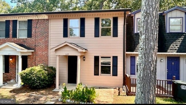 Building Photo - 2 Bedrooms, 1.5 Bathrooms - Townhome in West Rome!